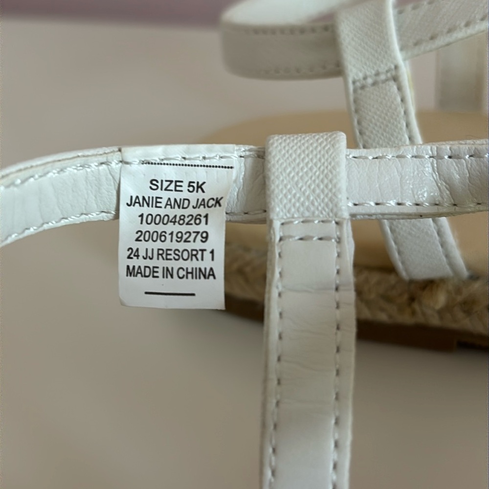 NWT Janie and Jack Collections White Lemon Sandals - Girls Size 5K - Picture 10 of 11